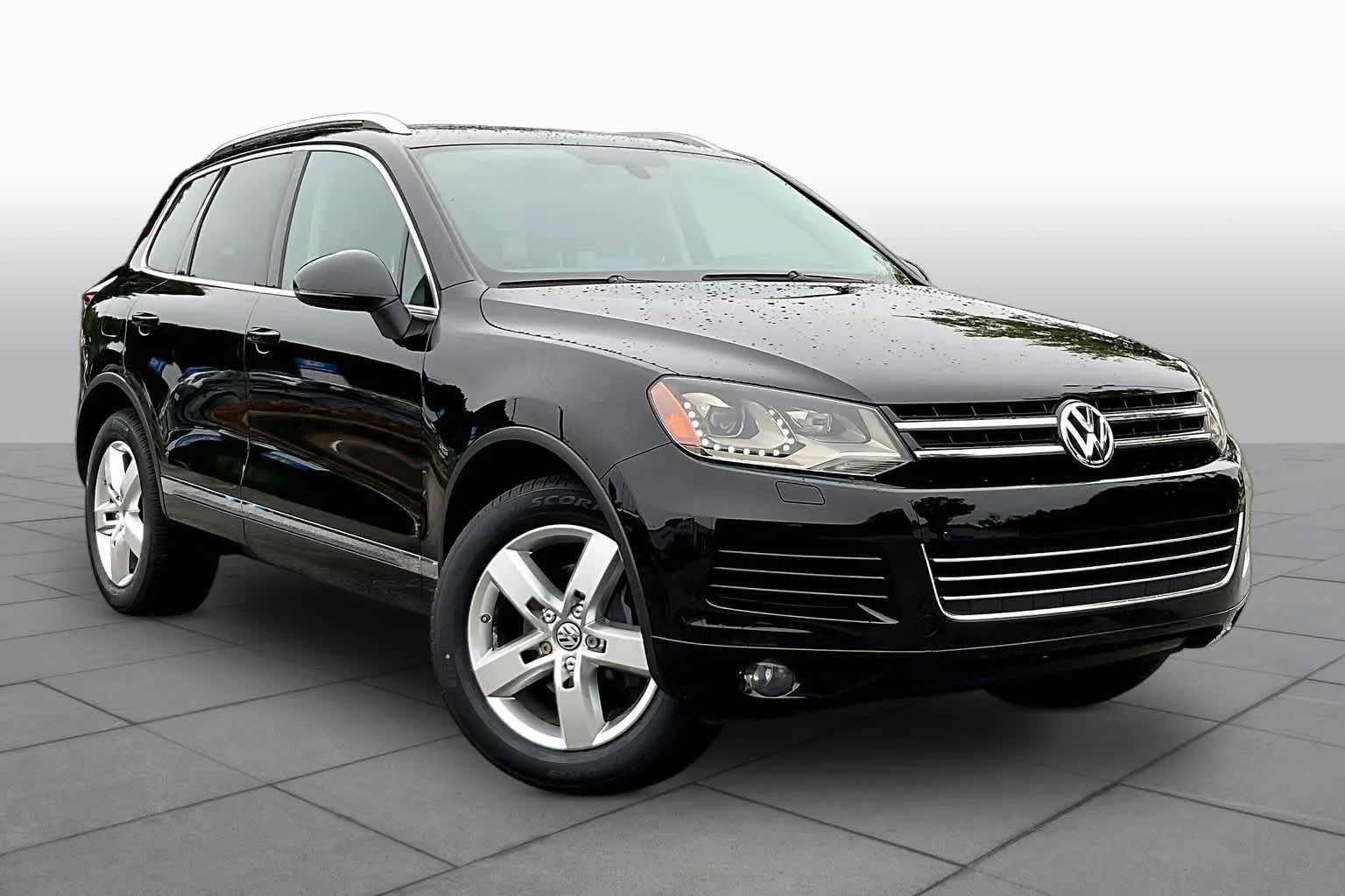 Used 2013 Volkswagen Touareg Sport with VIN WVGEF9BP1DD007147 for sale in Snellville, GA