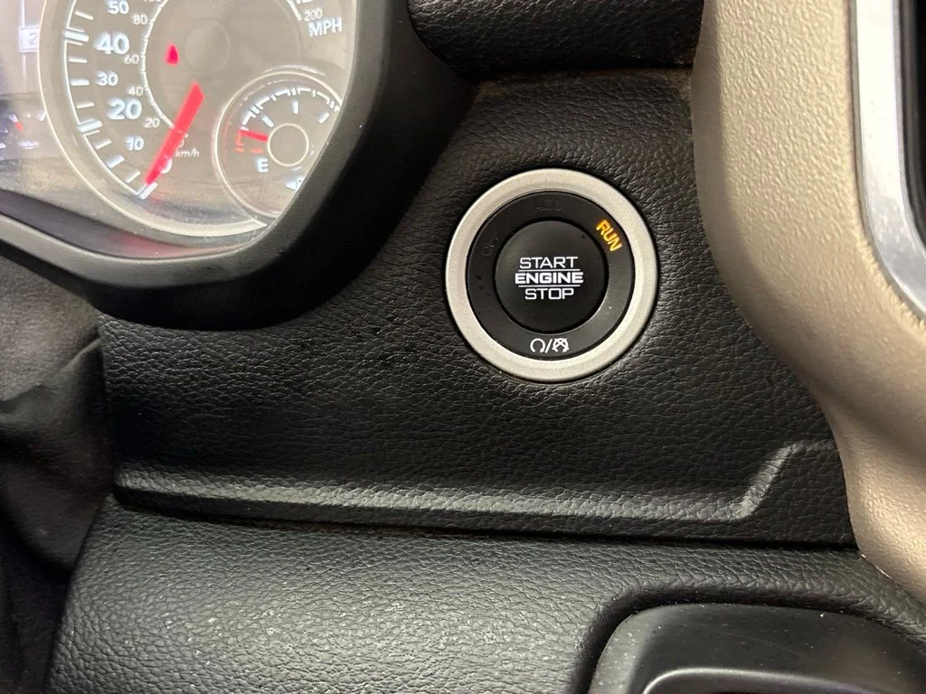 Used 2021 White Ram Laramie image 36