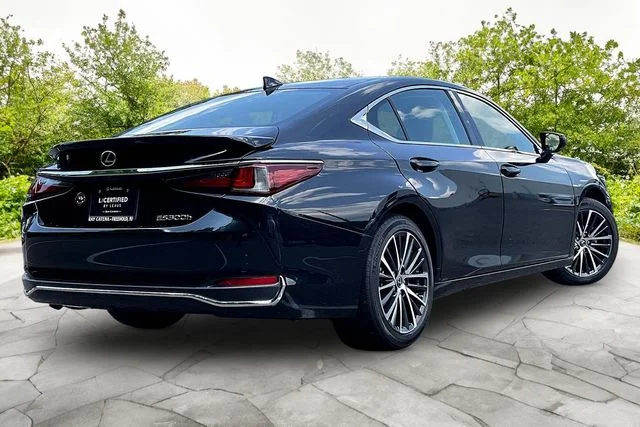 Certified Used 2024 Black Lexus 300h image 5