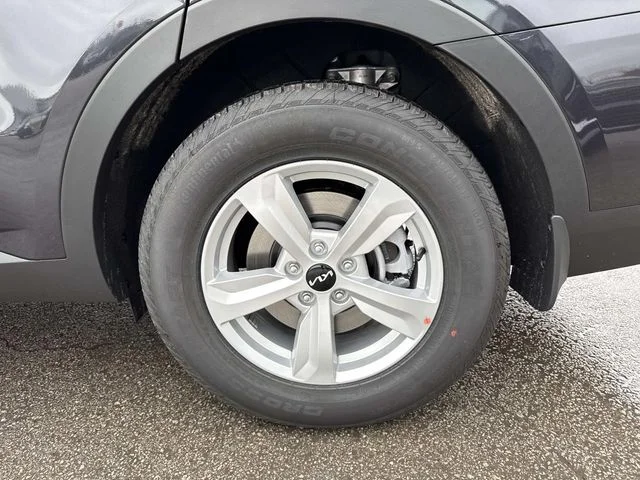 New 2026 Gray Kia LX image 28