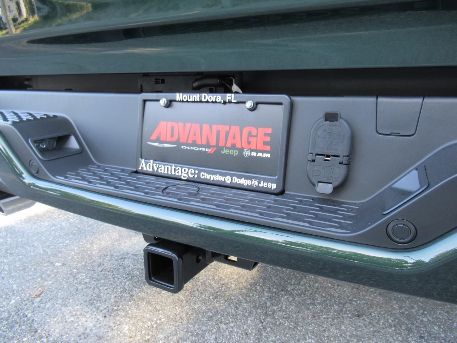 New 2026 Serrano-Green Metallic Exterior Paint RAM Laramie image 30