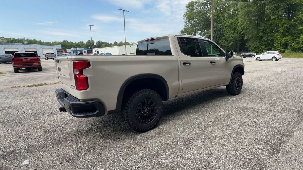 2026 Chevrolet Silverado 1500 ZR2 - Photo 8