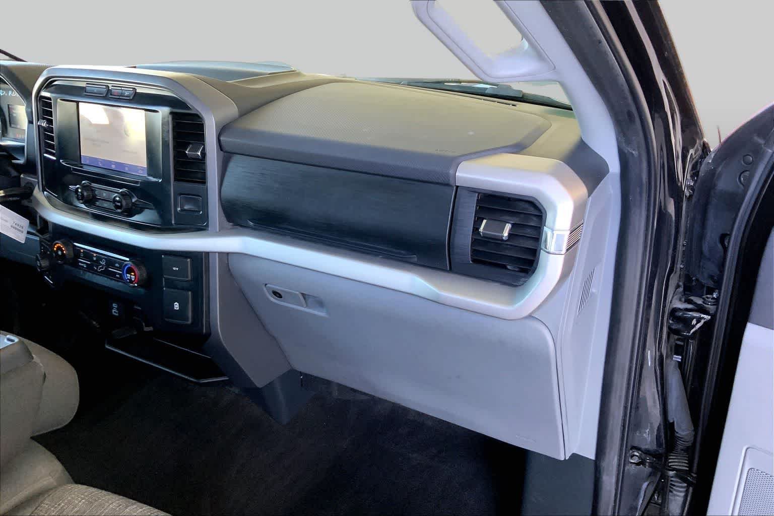 Used 2022 Agate Black Metallic Ford XLT image 22