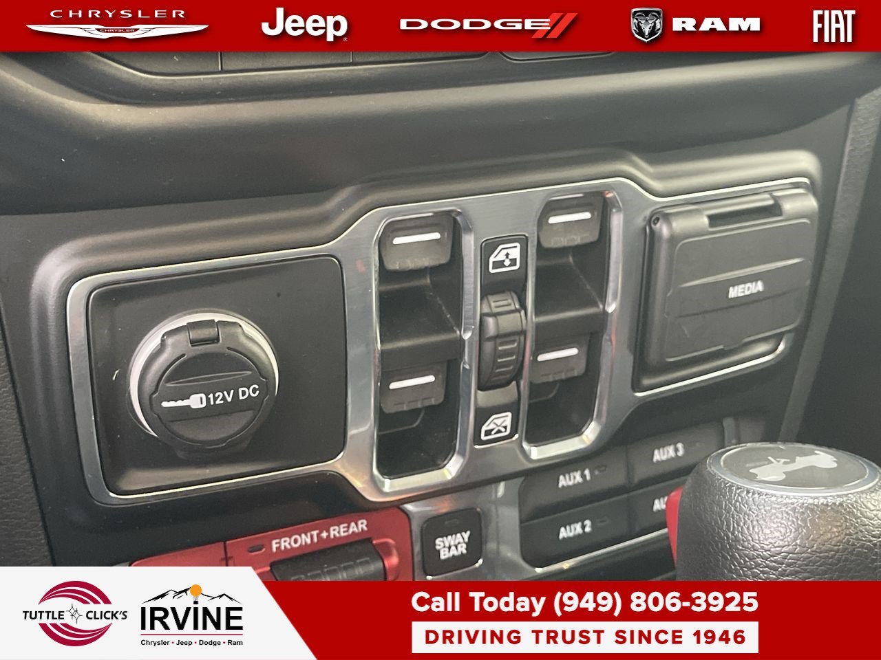 Used 2023 Sting-Gray Clearcoat Jeep Rubicon image 25