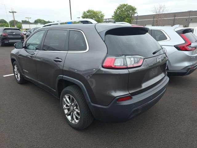 Used 2019 Jeep Cherokee Latitude Plus with VIN 1C4PJLLB5KD316368 for sale in O'Fallon, IL