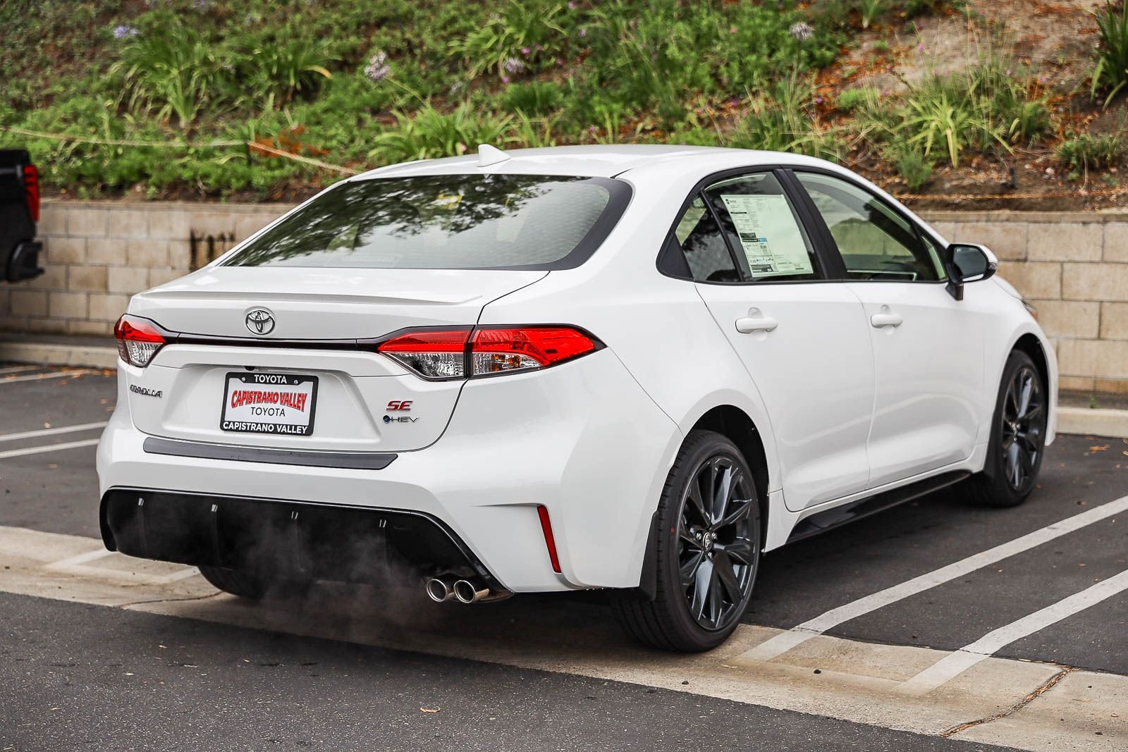New 2026 Ice Cap Toyota  SE image 4