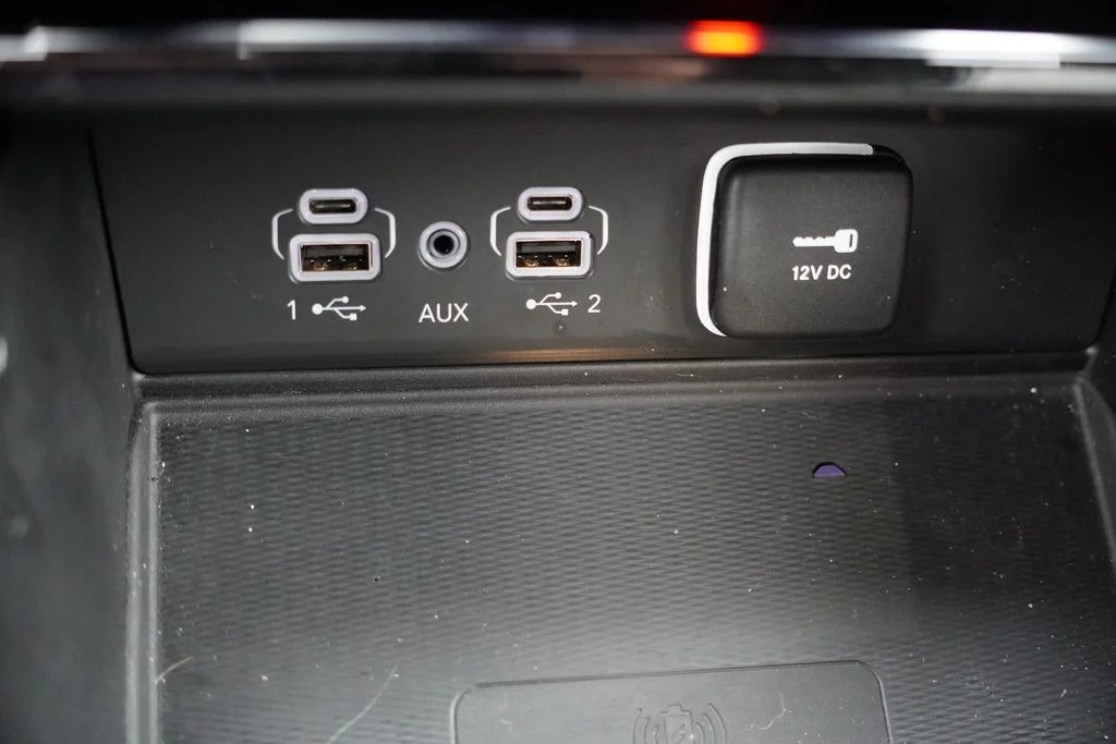 Certified Used 2023 Silver Jeep Altitude image 30
