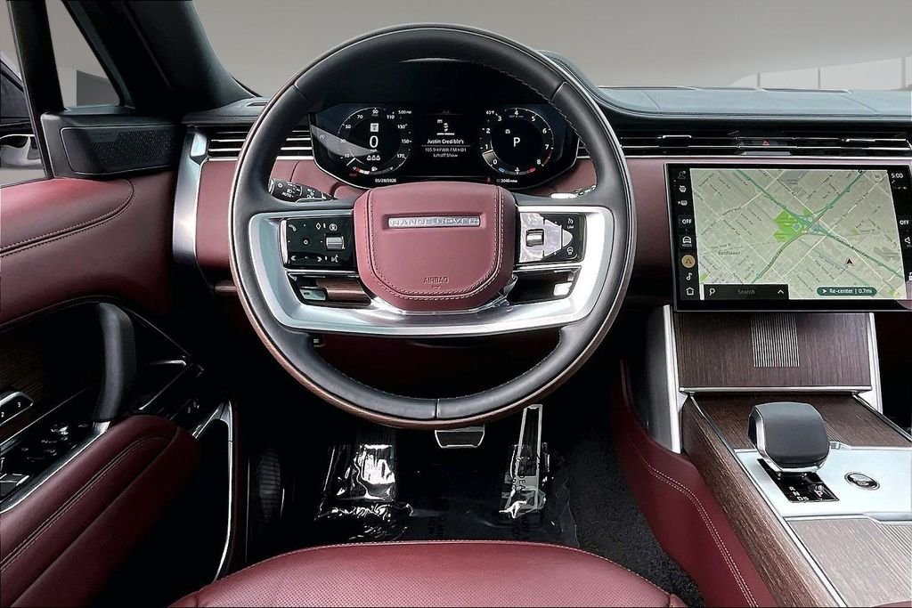 Certified Used 2025 Icy White Satin Land Rover Autobiography image 8