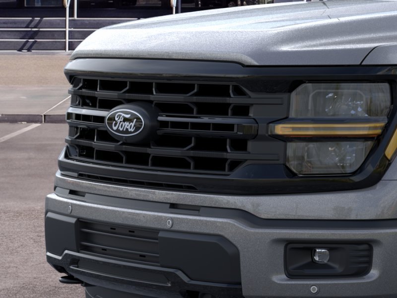 New 2026 Carbonized Gray Metallic Ford XLT image 17