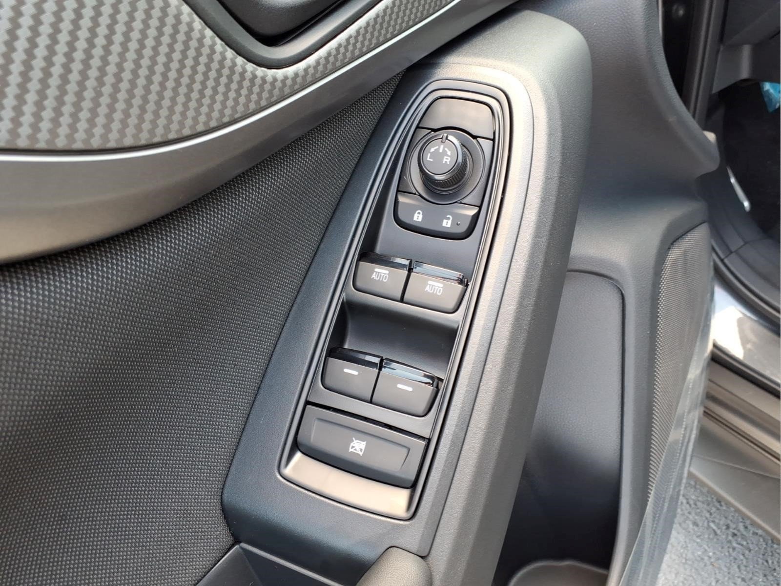 New 2026 MAGNETITE GRAY METALLIC Subaru Base image 9