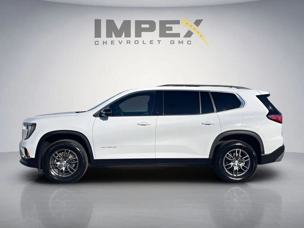 Used 2025 Summit White GMC Elevation image 2