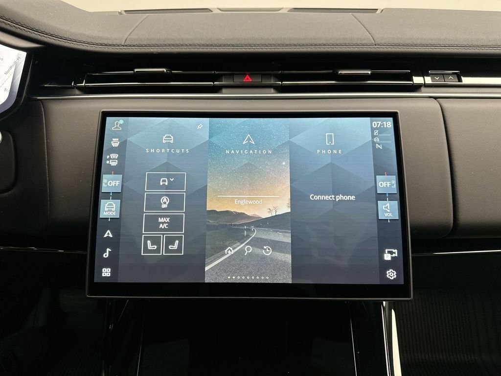 New 2026 Borasco Grey LAND ROVER SE image 21