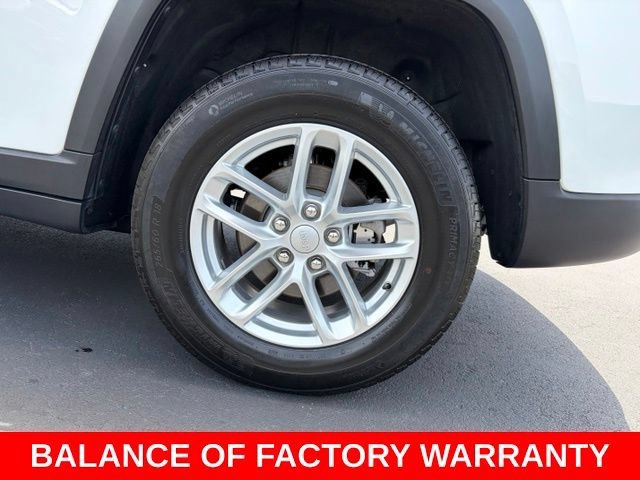 Used 2025 White Jeep Laredo X 4x2 image 10