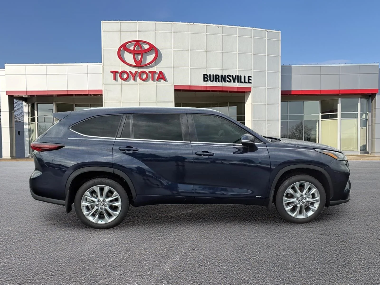 Certified Used 2026  Toyota Limited image 2