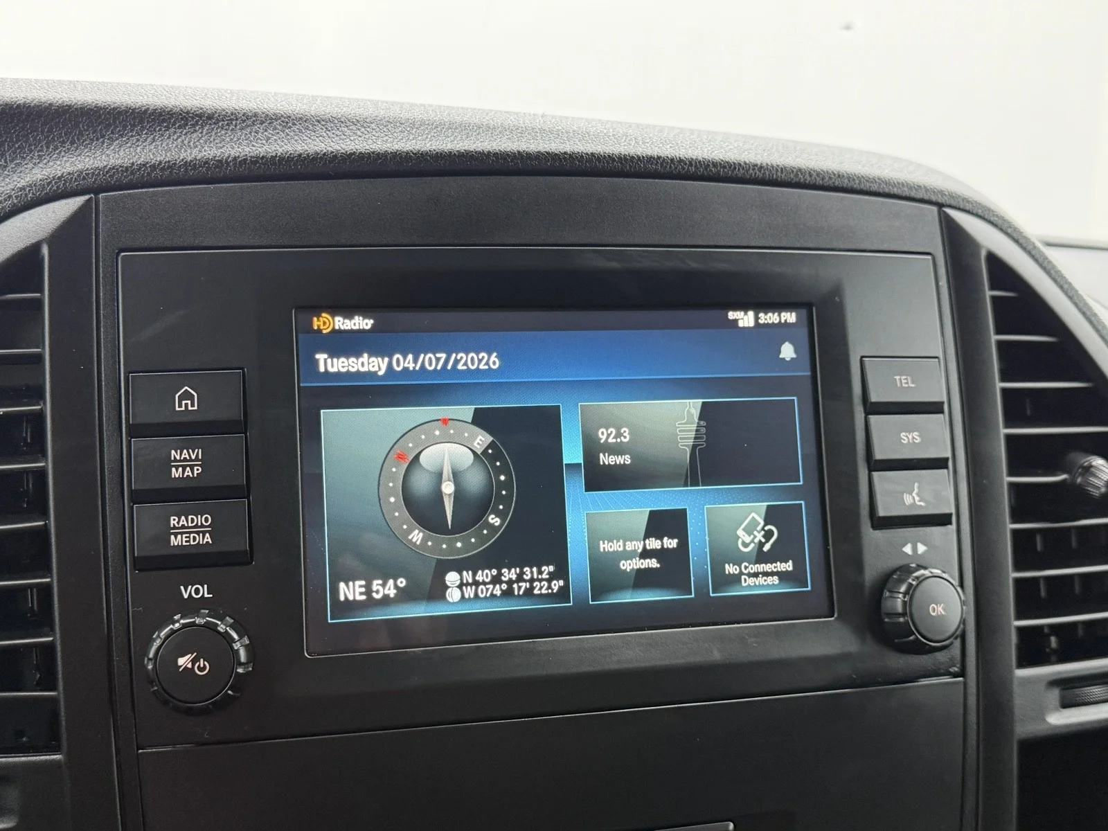 Used 2022 Arctic White Mercedes-Benz  image 21