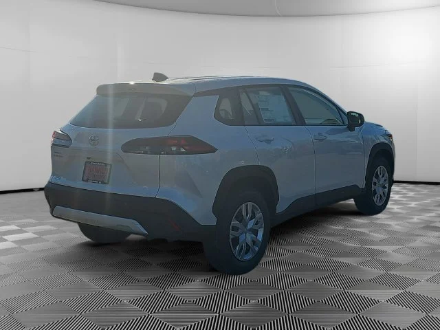 New 2026 Wind Chill Pearl Toyota L image 4