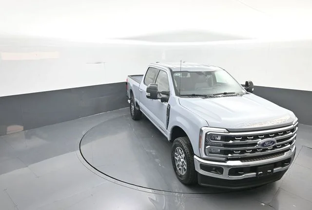 Used 2026 Gray Metallic Ford Lariat image 15