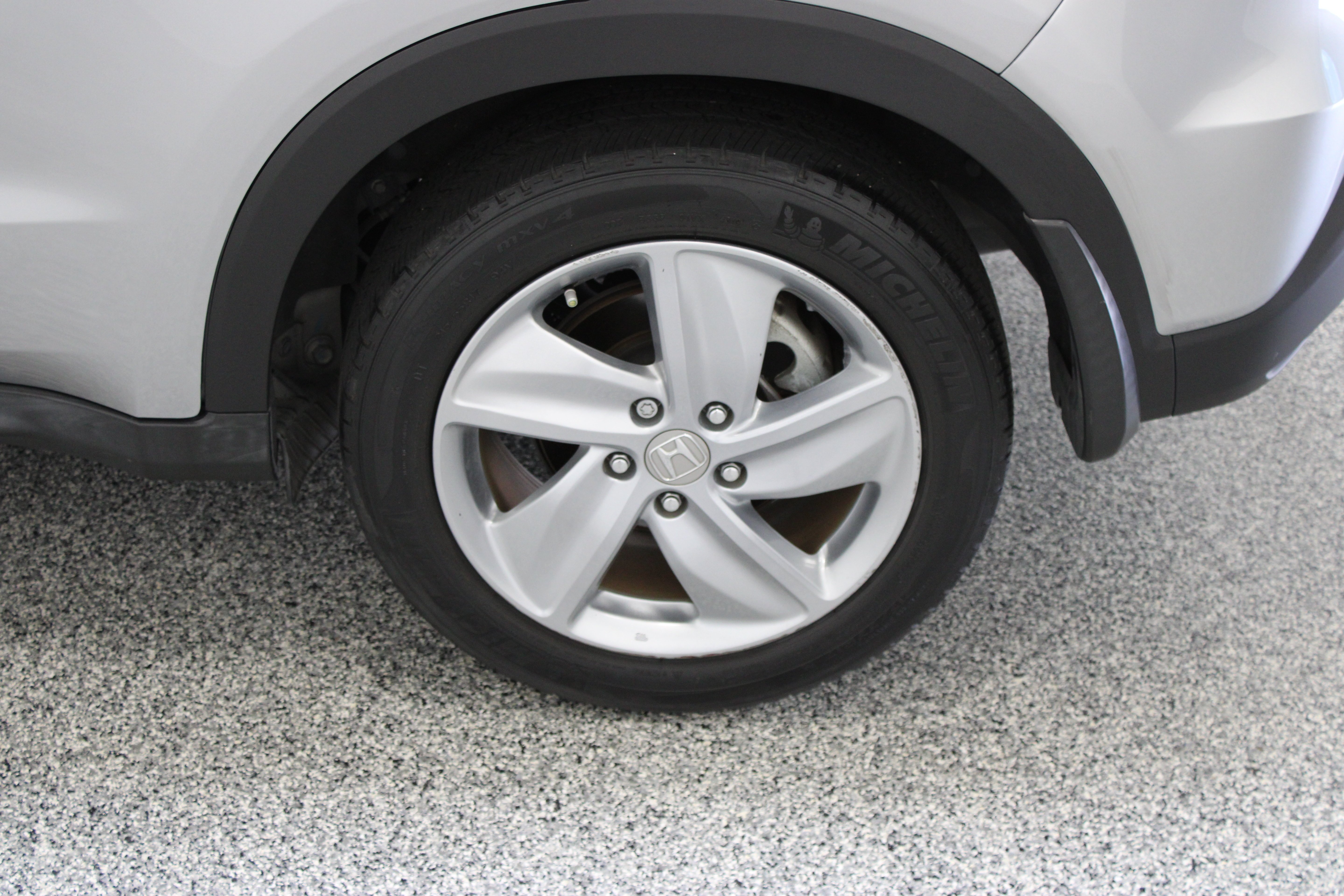 Used 2020 Lunar Silver Metallic Honda EX 1.8L image 10