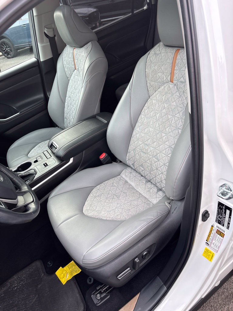 Used 2022 Beige Toyota Bronze Edition image 19