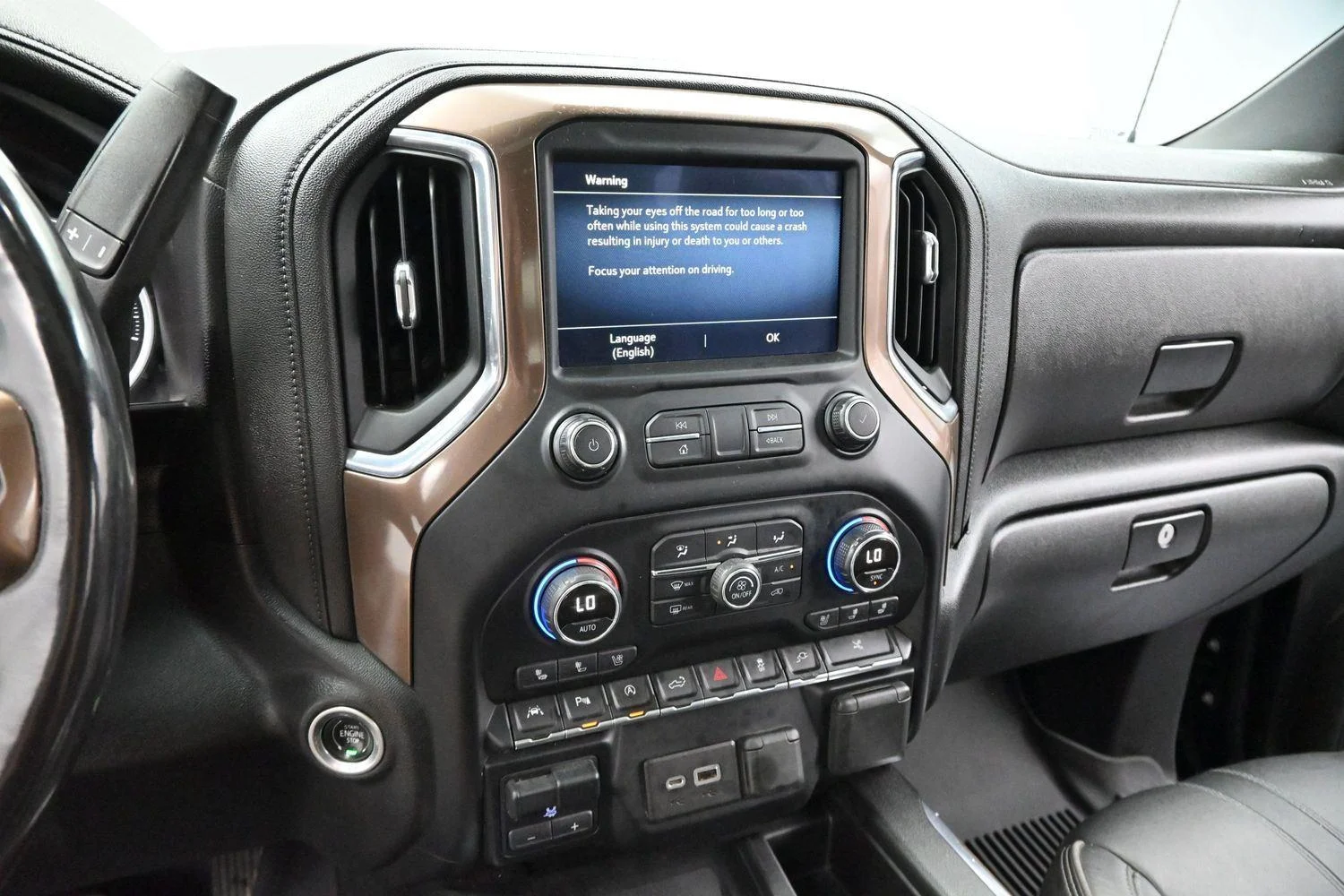 Used 2019 BLACK Chevrolet High Country image 18