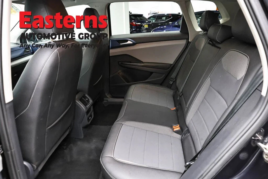 Used 2024 Black Volkswagen 1.5T SE image 20
