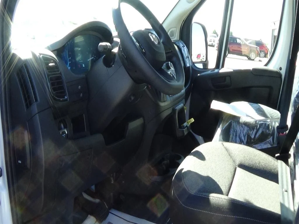 Used 2025 Bright White Clear Coat (pw7) RAM Tradesman 2500 image 15