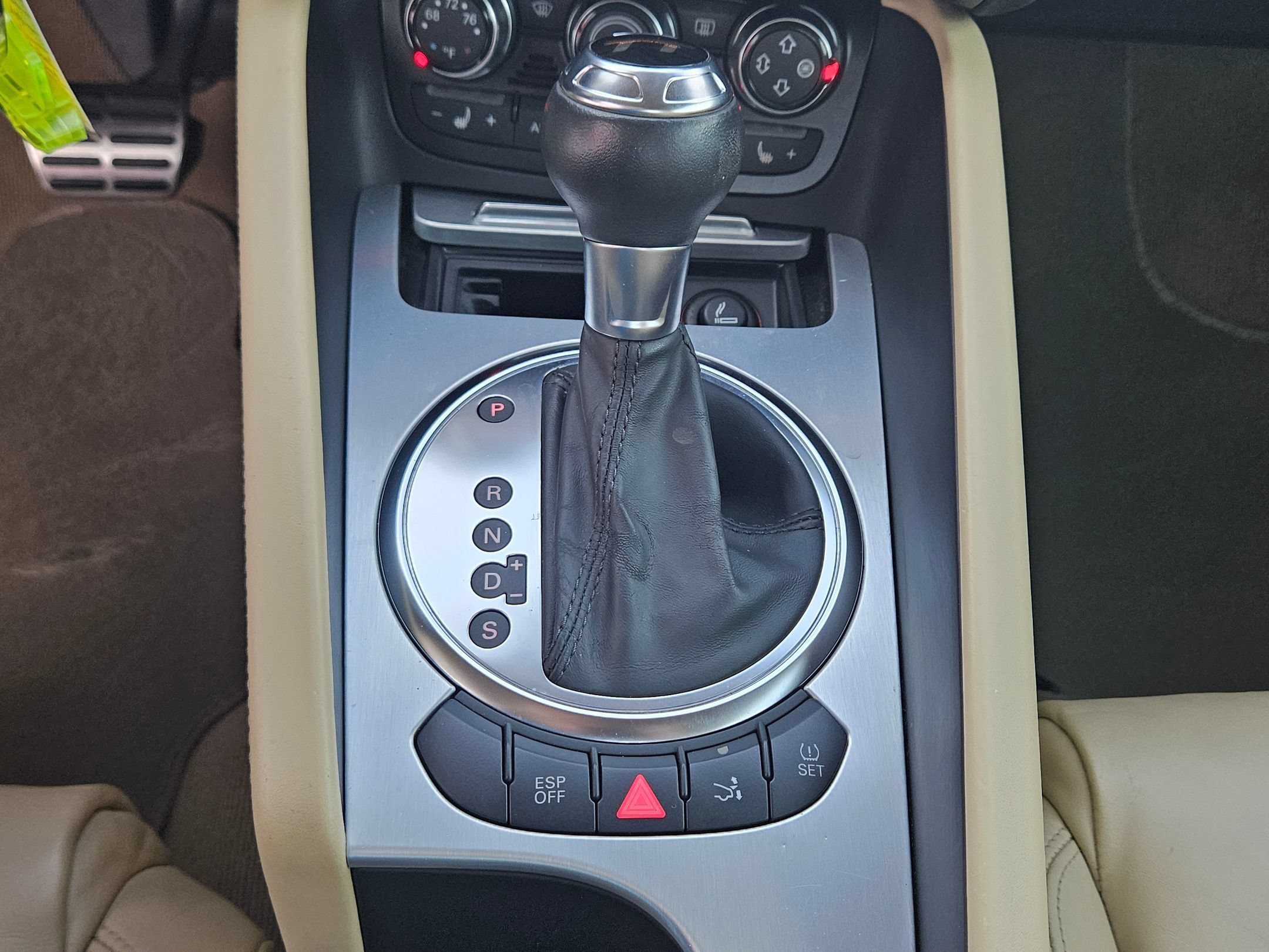 Used 2010 Brilliant Black Audi 2.0T Prestige image 13