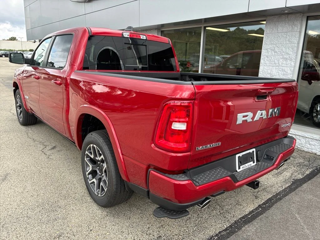 New 2026 Molten Red Pearl-Coat Exterior Paint RAM Laramie image 3