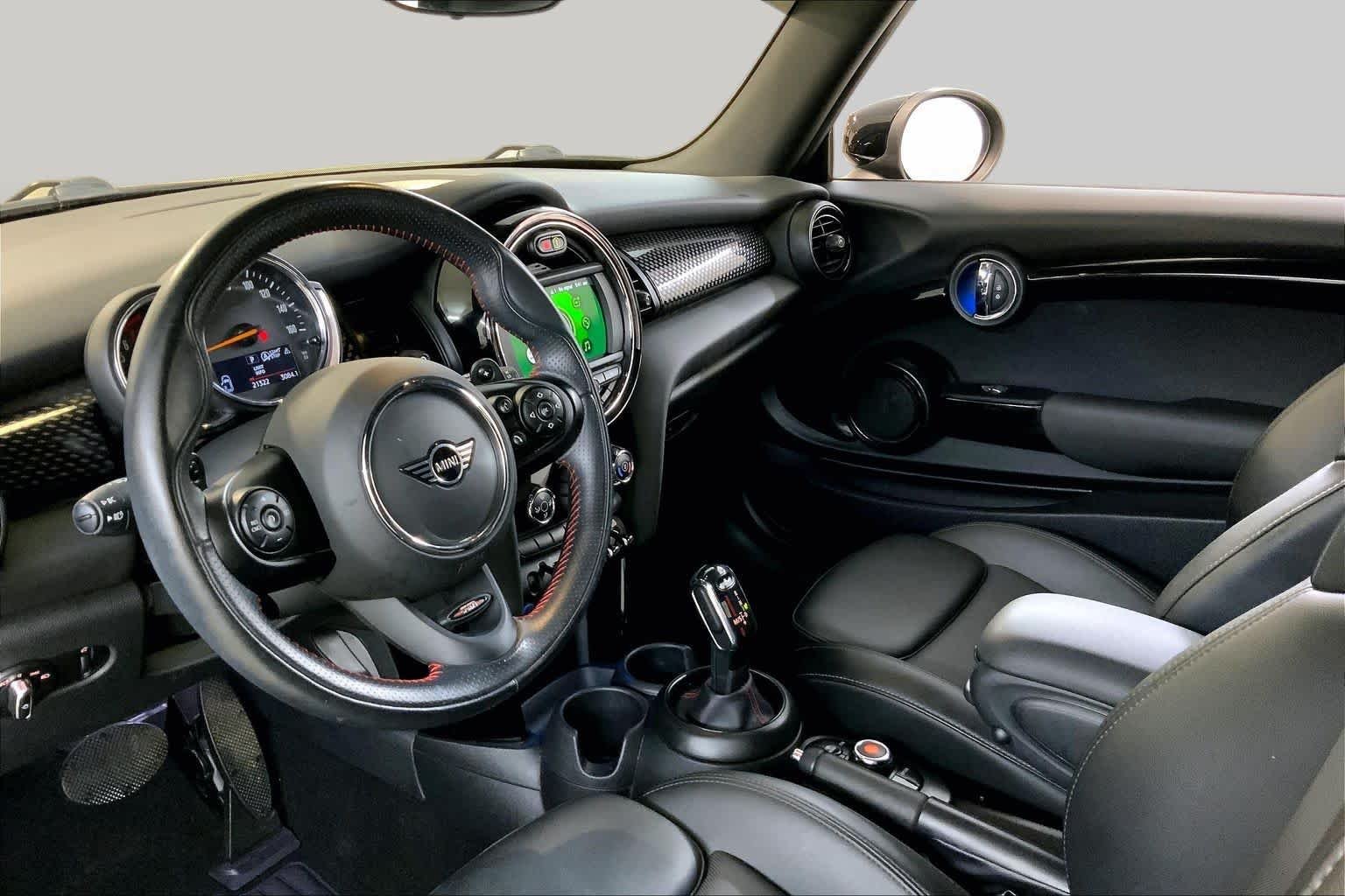 Used 2021 Midnight Black Metallic MINI Cooper S image 17
