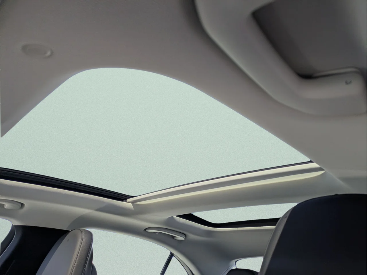 New 2026 Silver Mercedes-Benz C 300 4MATIC® image 10