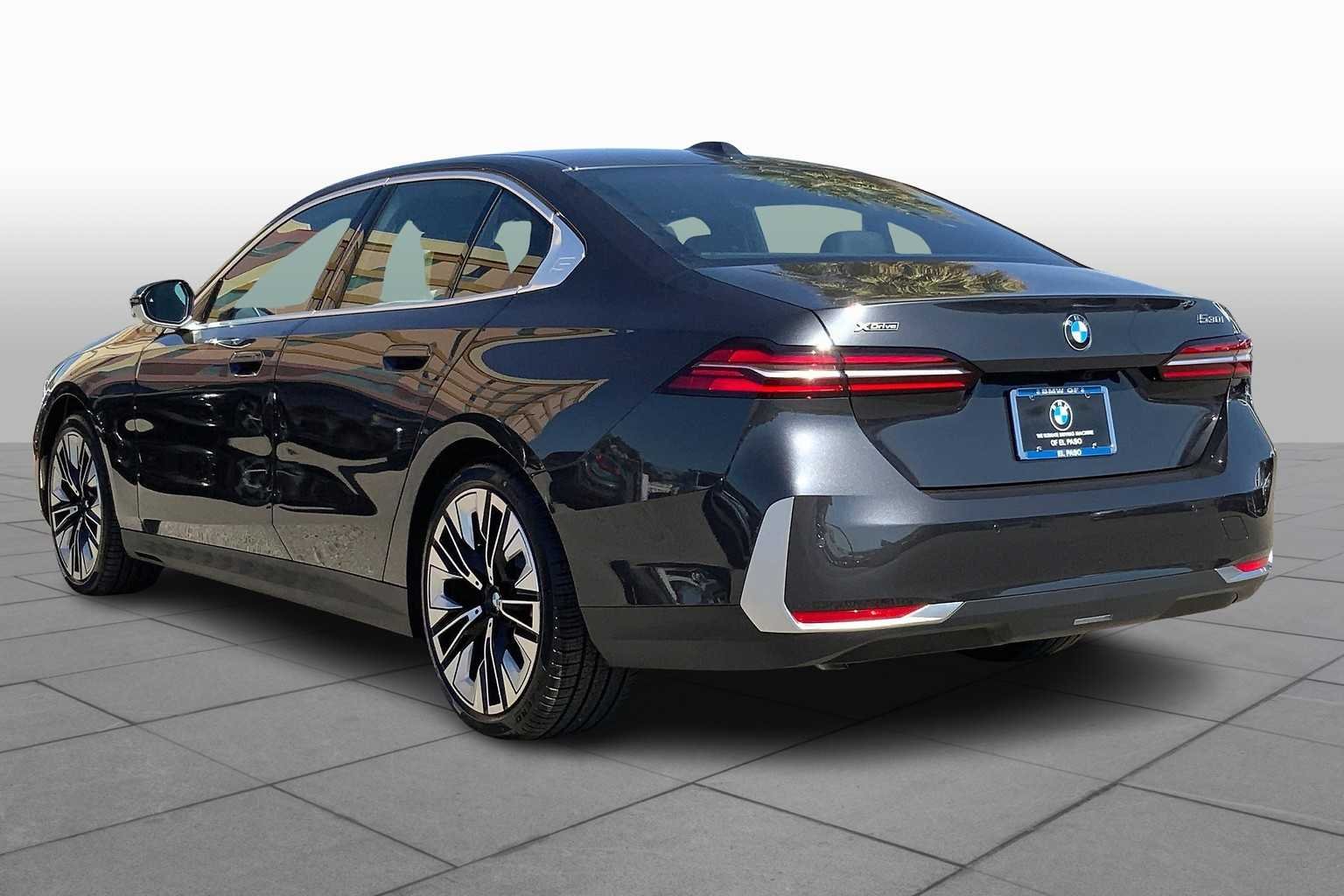 Used 2026 Dark Graphite Metallic BMW 530i xDrive image 12