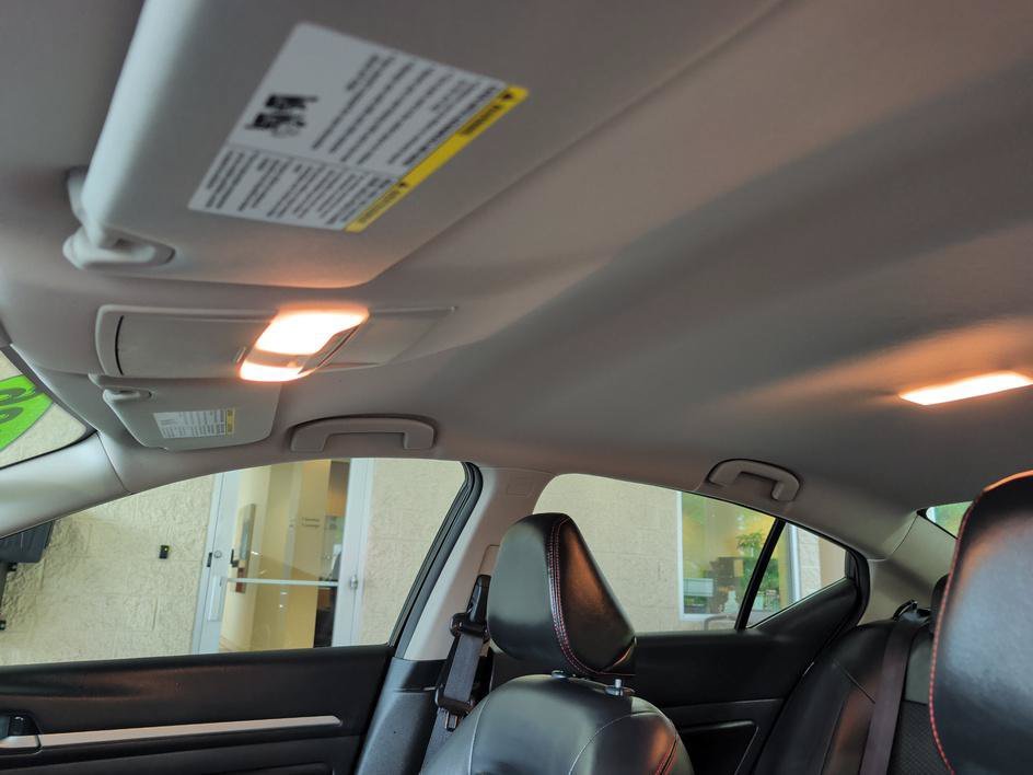 Used 2026 Super Black Nissan SR image 27