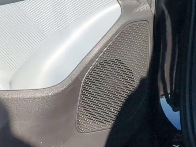 2027 Chevrolet Bolt LT - Photo 23