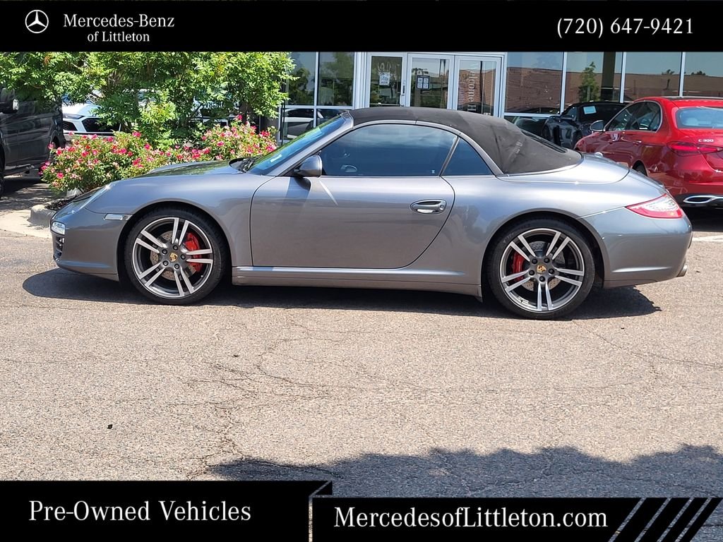 Used 2011 Gray Porsche Carrera 4S image 4