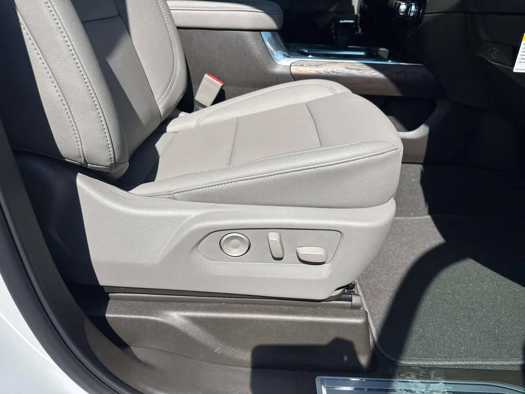 New 2026 Summit White GMC SLT image 22
