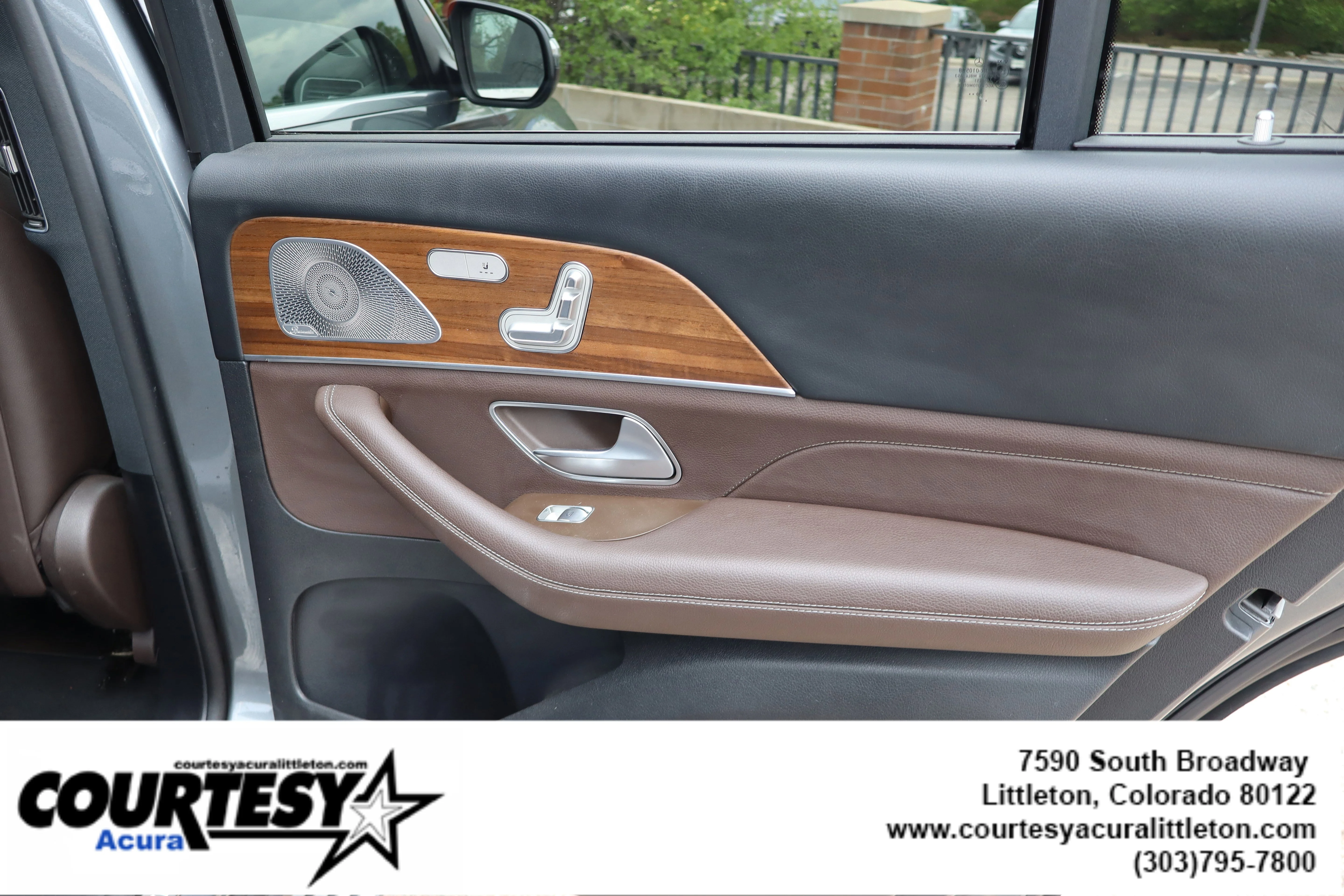 Used 2021 Gray Mercedes-Benz GLS 450 image 34