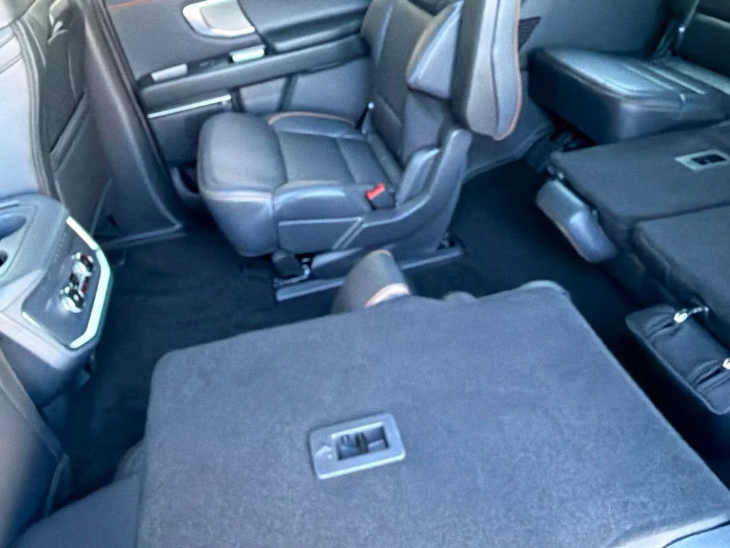 New 2027 Glacier Gray Metallic Tri-Coat Ford Tremor® image 12