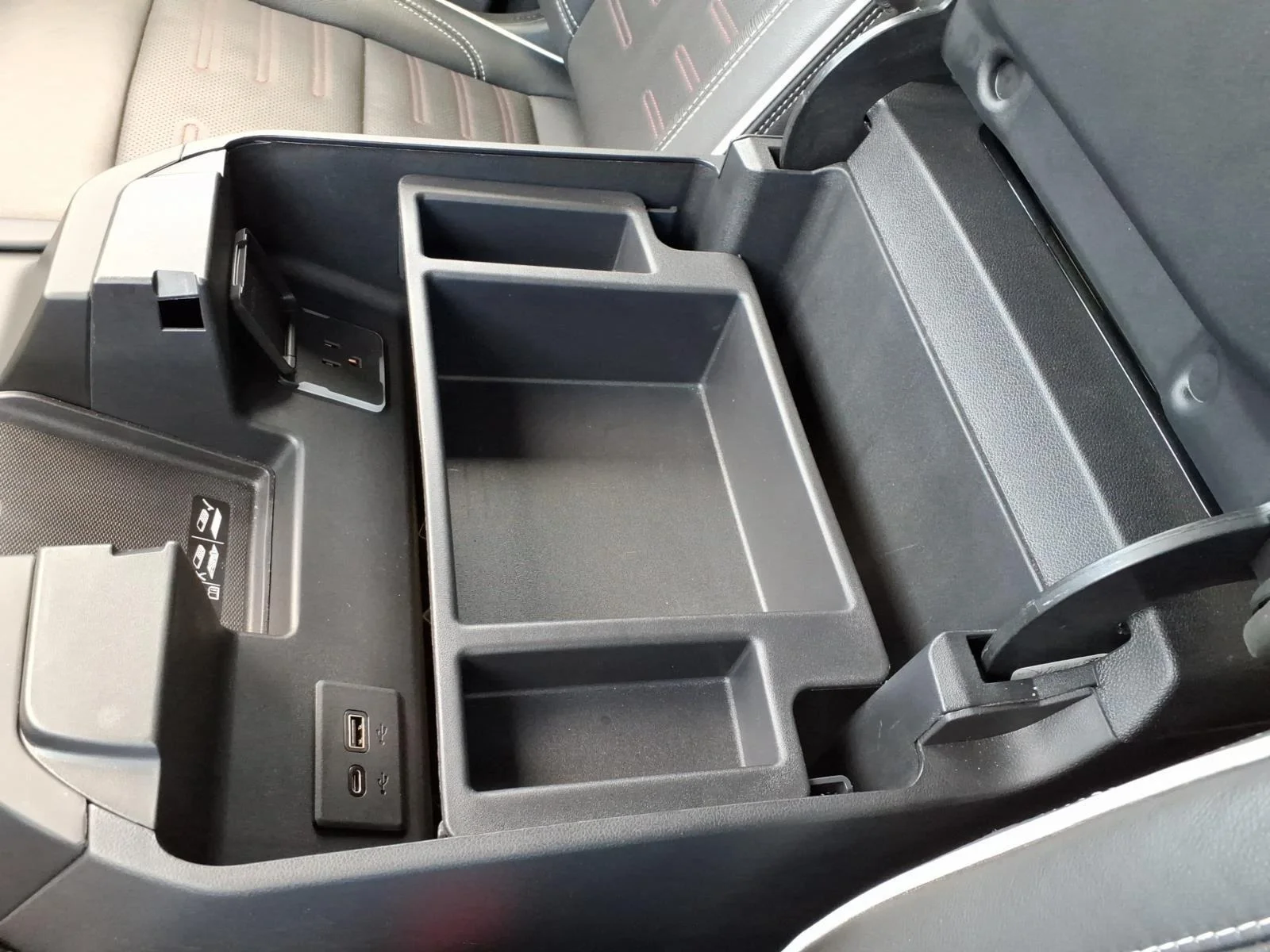 Used 2023 Onyx Black GMC AT4X image 23