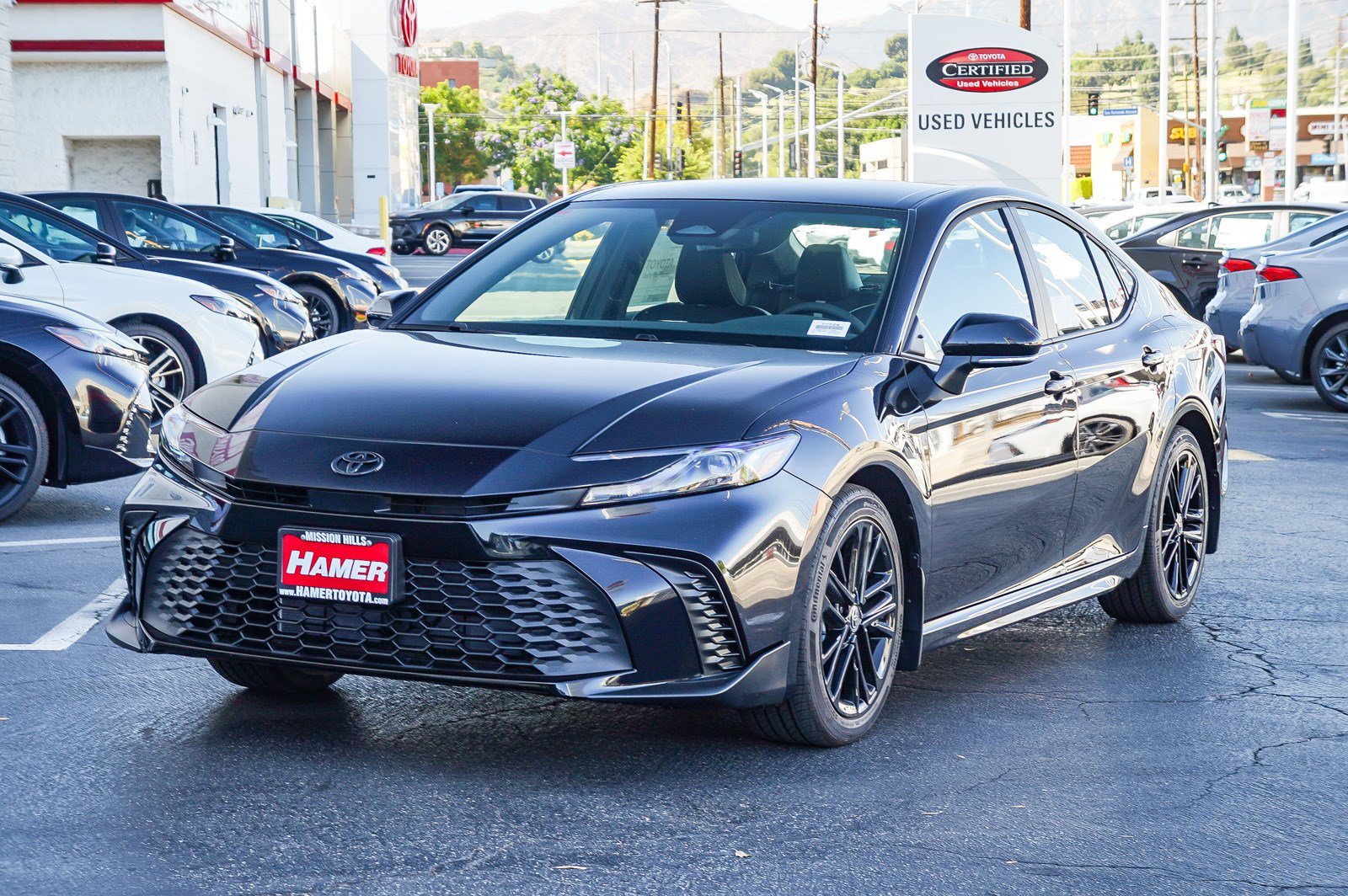 New 2026 Midnight Black Metallic Toyota SE image 3