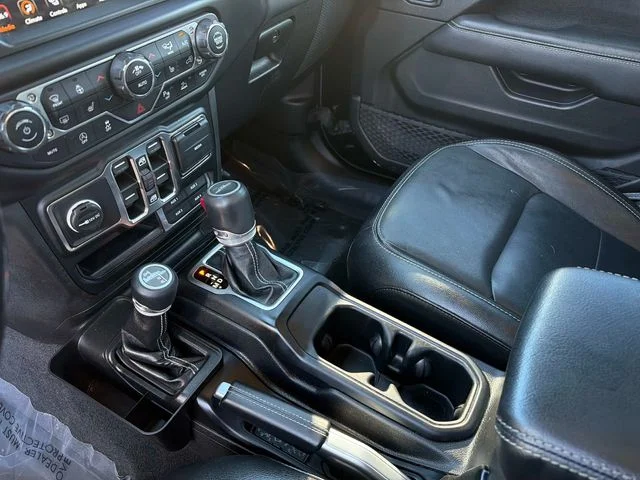 Used 2020 Black Jeep Overland image 25