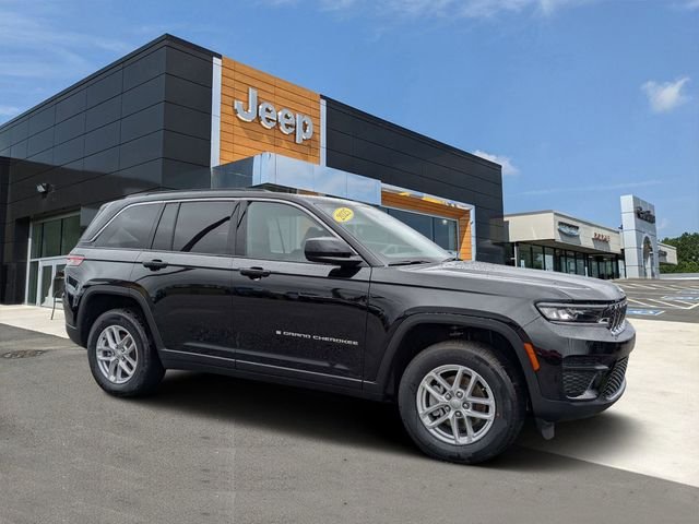 2025 Jeep Grand Cherokee Laredo X 4x4's photo