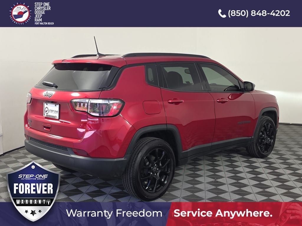 Used 2025 Red Jeep Latitude image 6