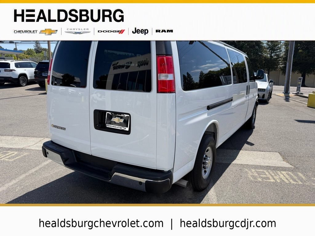 2025 Chevrolet Express Passenger LT - Photo 6