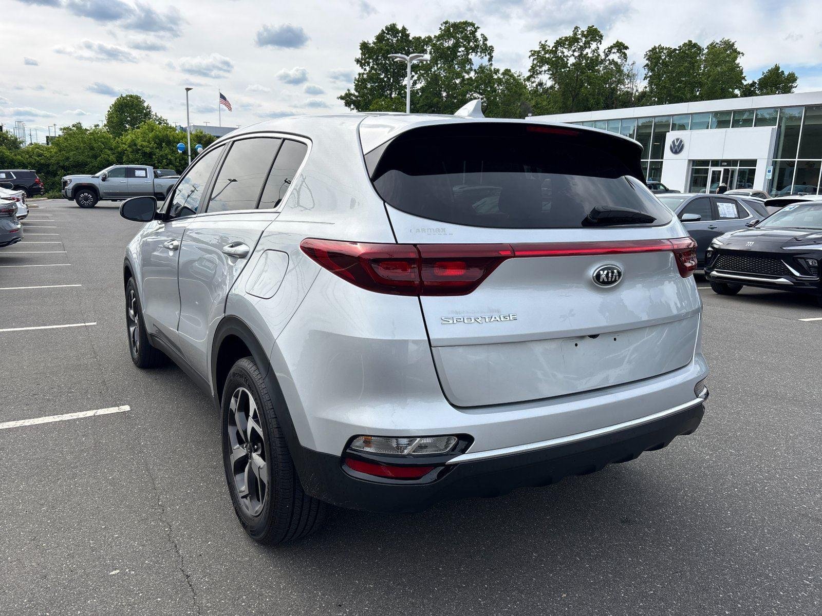 Used 2021 Sparkling Silver Kia LX image 3
