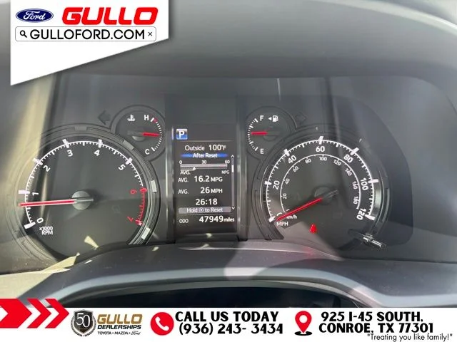Used 2022 White Toyota SR5 Premium image 9