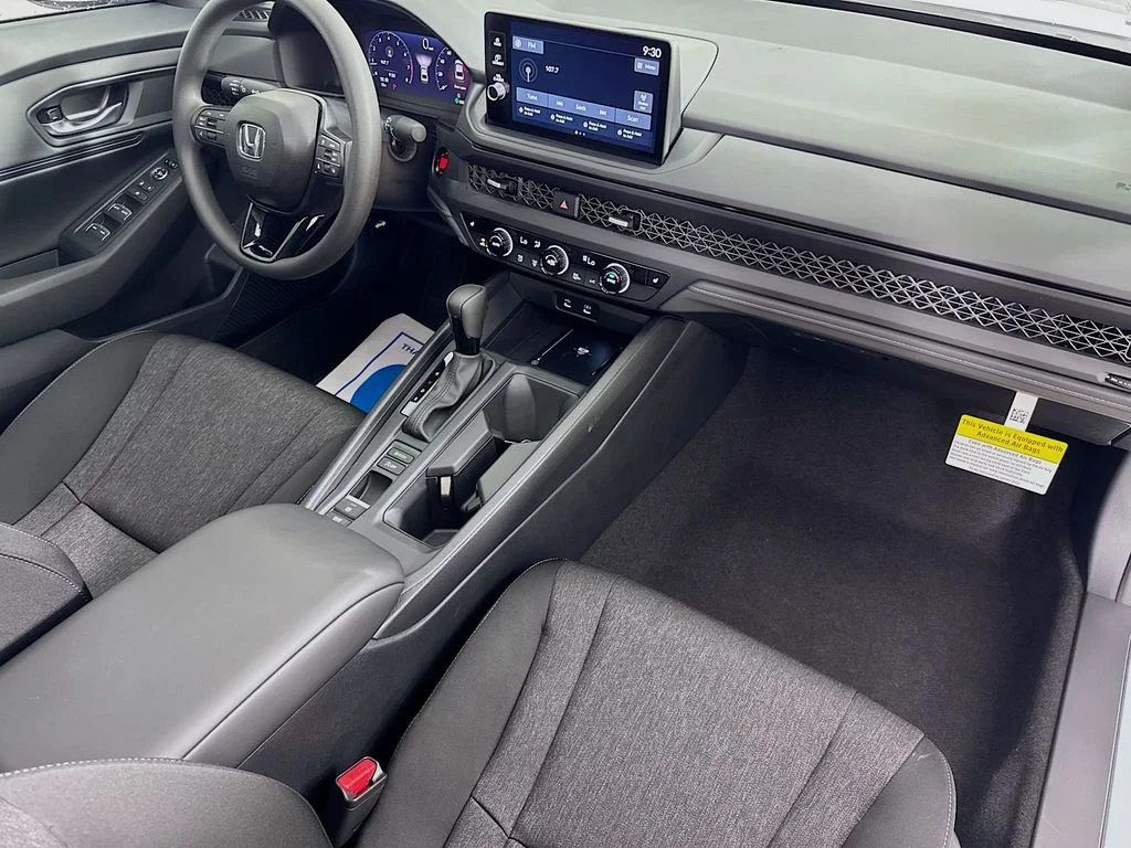 New 2026 Platinum White Pearl Honda SE image 39