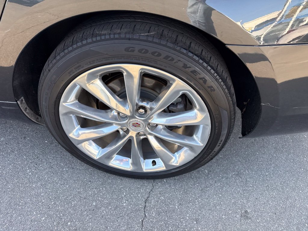 Used 2014 Gray Cadillac Luxury image 8