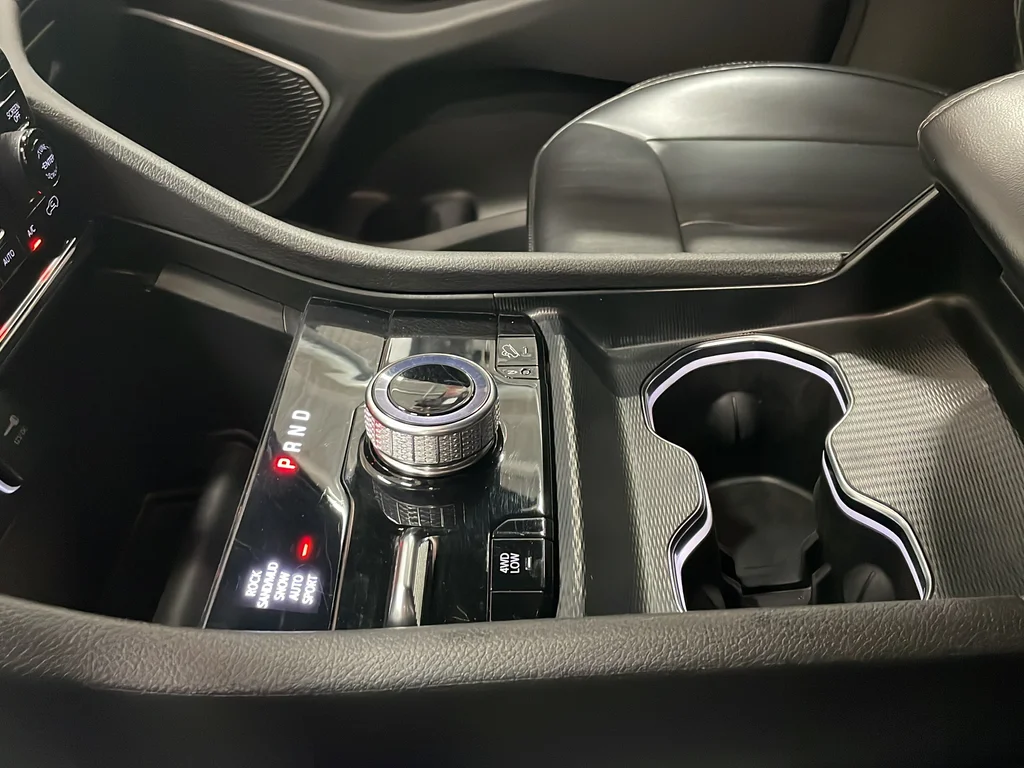 Used 2024 White Jeep 4xe image 22