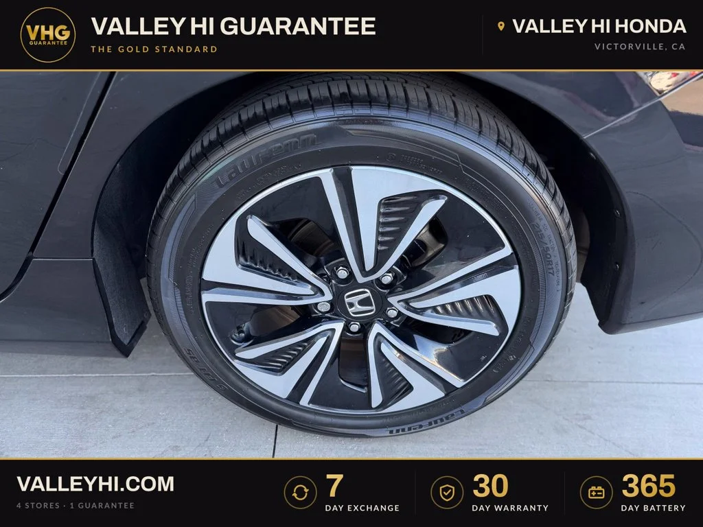 Used 2018 Crystal Black Pearl Honda EX-T image 16