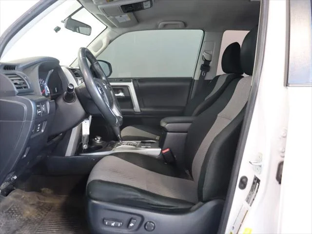 Used 2019 White Toyota SR5 image 8